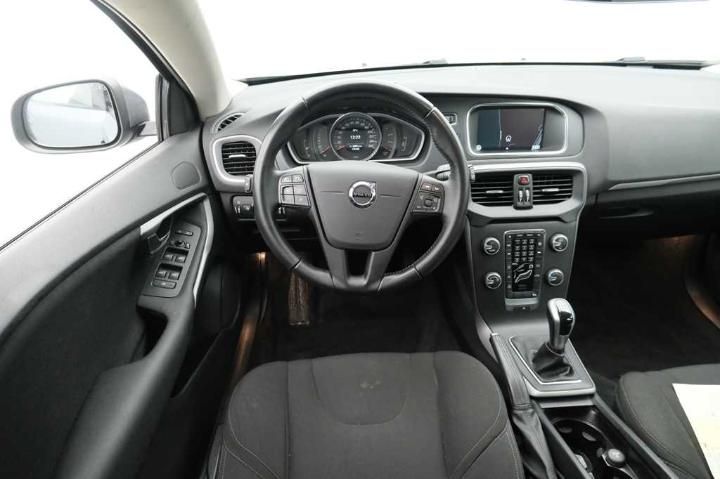 Photo 9 VIN: YV1MV74L1H2379026 - VOLVO V40 FL&#3916 