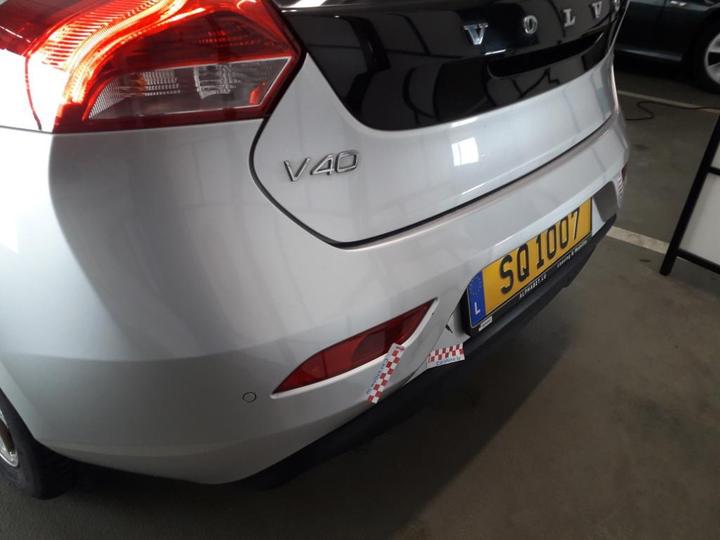 Photo 23 VIN: YV1MV74L1H2388926 - VOLVO V40 