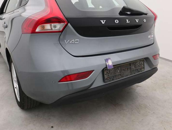 Photo 36 VIN: YV1MV74L1H2429073 - VOLVO V40 16 