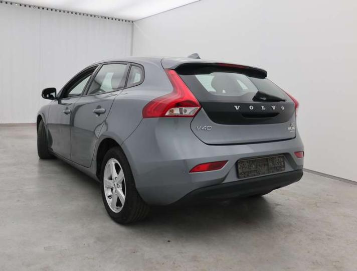 Photo 2 VIN: YV1MV74L1H2429073 - VOLVO V40 16 