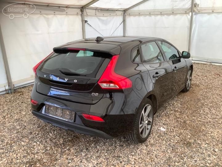 Photo 17 VIN: YV1MV74L1J2444599 - VOLVO V40 HATCHBACK 