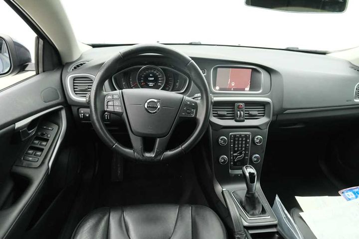 Photo 9 VIN: YV1MV74L1J2446416 - VOLVO V40 FL&#3916 