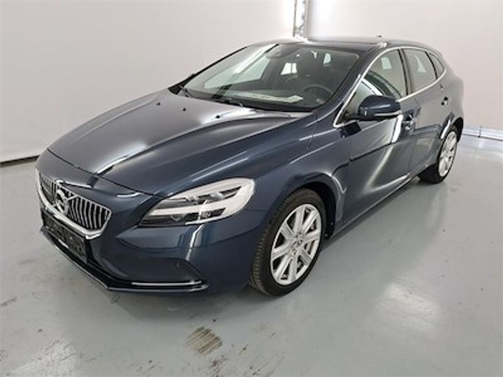 Photo 1 VIN: YV1MV74L1J2447877 - VOLVO V40 DIESEL - 2016 