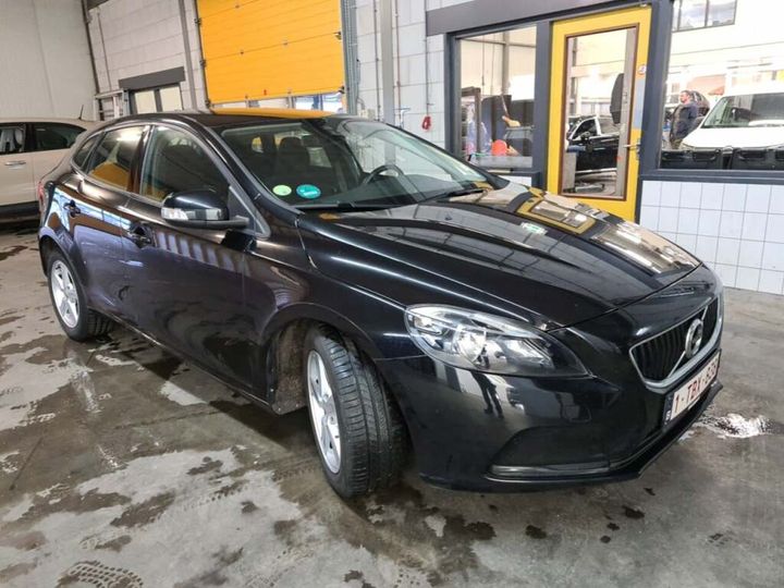 Photo 33 VIN: YV1MV74L1J2460762 - VOLVO V40 