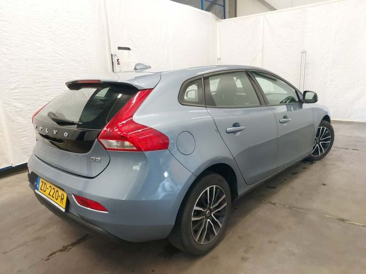 Photo 2 VIN: YV1MV74L1J2474020 - VOLVO V40 