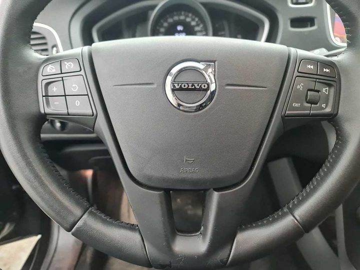 Photo 30 VIN: YV1MV74L1J2480185 - VOLVO V40 &#3916 