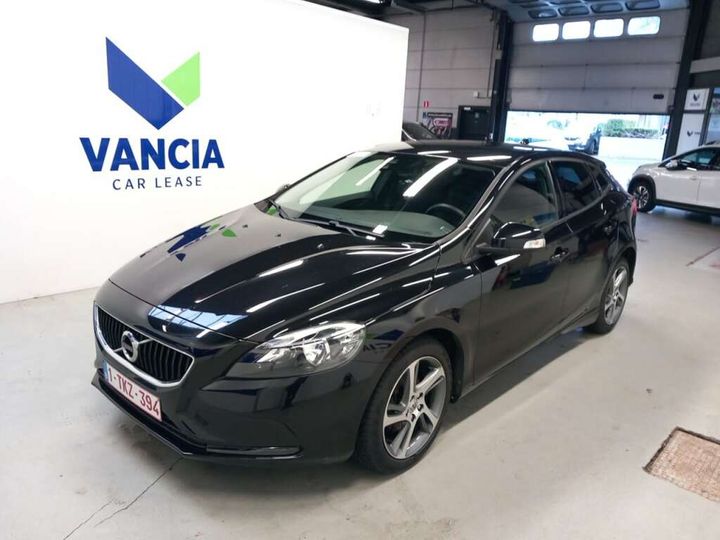 Photo 1 VIN: YV1MV74L1J2486843 - VOLVO V40 