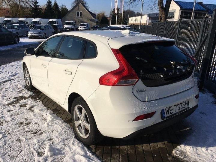 Photo 3 VIN: YV1MV74L1J2490848 - VOLVO V40 HATCHBACK 