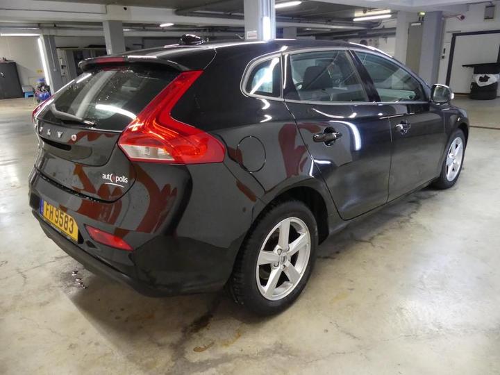 Photo 2 VIN: YV1MV74L1J2492324 - VOLVO V40 