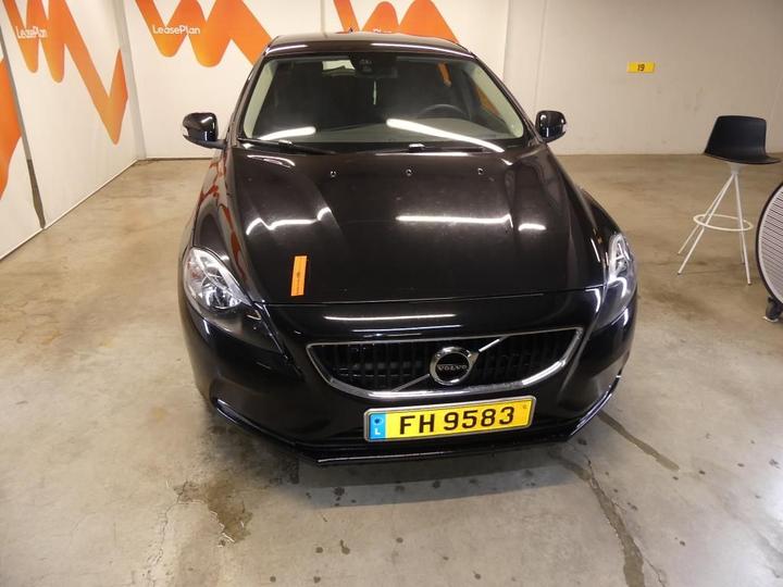 Photo 31 VIN: YV1MV74L1J2492324 - VOLVO V40 