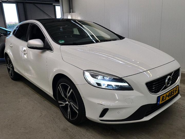 Photo 2 VIN: YV1MV7980J2479413 - VOLVO V40 