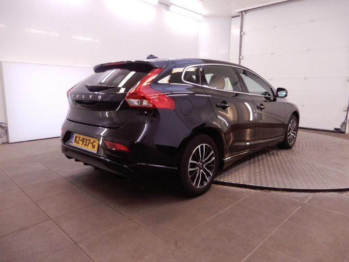 Photo 1 VIN: YV1MV7981H2409865 - VOLVO V40 