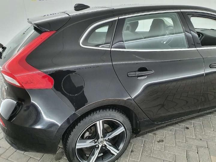 Photo 28 VIN: YV1MV7981J2446595 - VOLVO V40 