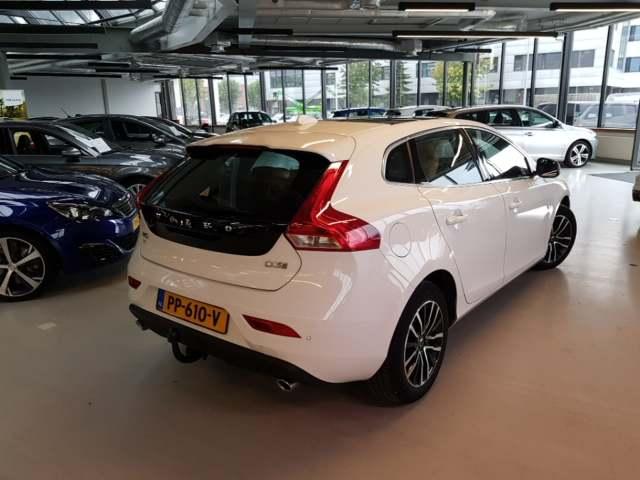 Photo 2 VIN: YV1MV7981J2458266 - VOLVO V40 