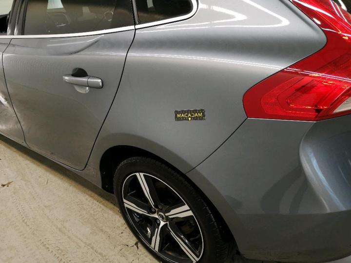 Photo 24 VIN: YV1MV7981J2470674 - VOLVO V40 