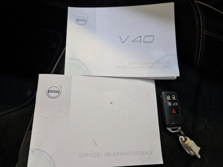 Photo 9 VIN: YV1MV7981J2477471 - VOLVO V40 