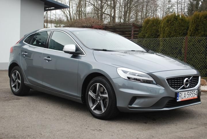 Photo 1 VIN: YV1MV7981J2482358 - VOLVO V40 HATCHBACK 