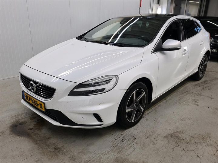 Photo 0 VIN: YV1MV7981J2486261 - VOLVO V40 