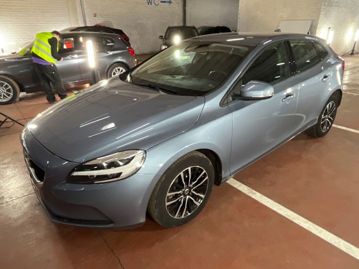 Photo 1 VIN: YV1MV7981J2490680 - VOLVO V40 FL'16 