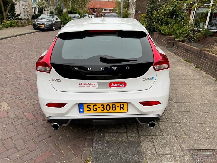 Photo 2 VIN: YV1MV7981J2492035 - VOLVO V40 