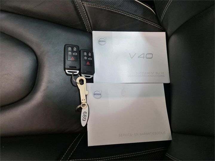 Photo 9 VIN: YV1MV7981J2515378 - VOLVO V40 