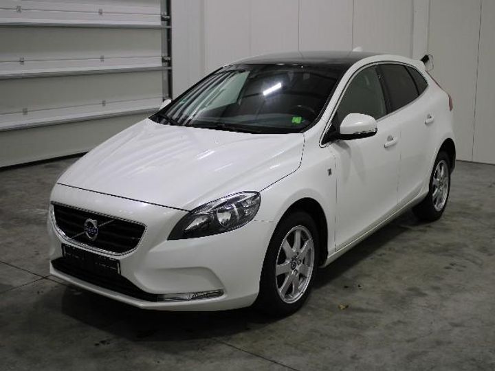 Photo 1 VIN: YV1MV79L0G2305272 - VOLVO V40 HATCHBACK 