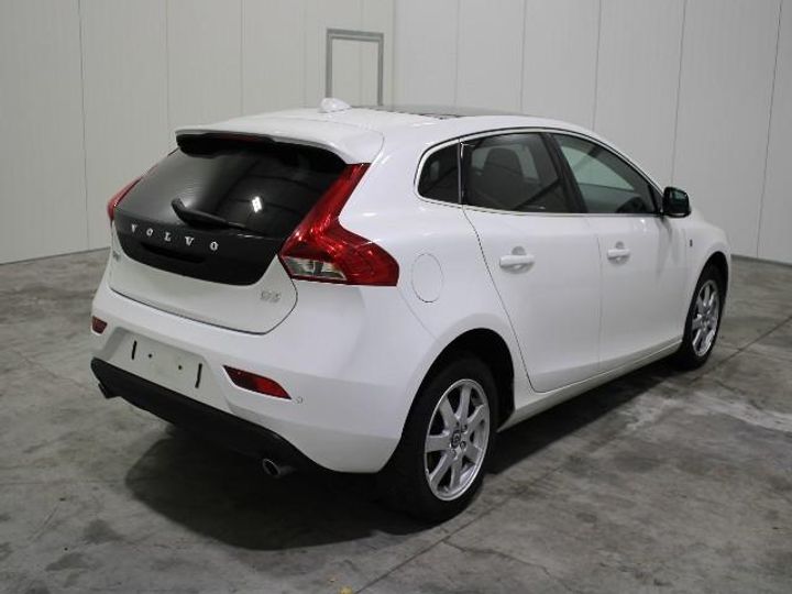 Photo 3 VIN: YV1MV79L0G2305272 - VOLVO V40 HATCHBACK 