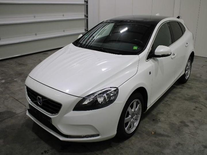 Photo 6 VIN: YV1MV79L0G2305272 - VOLVO V40 HATCHBACK 