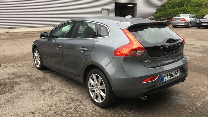 Photo 2 VIN: YV1MV79L0J2477399 - VOLVO V40 