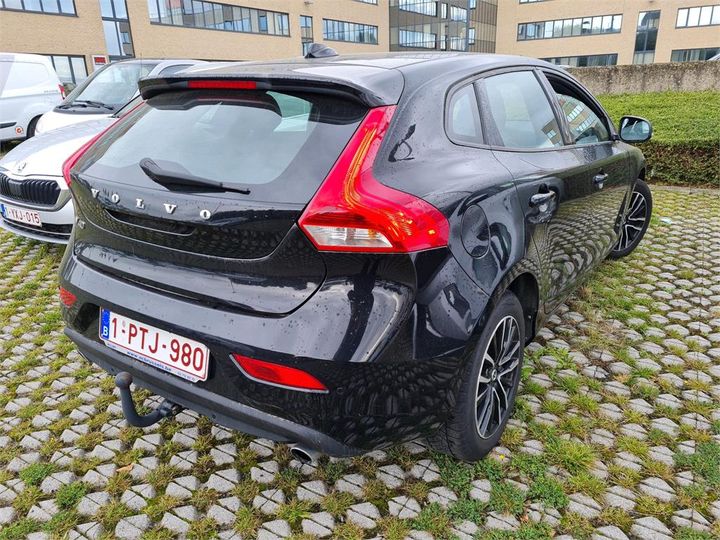 Photo 2 VIN: YV1MV79L1H2388107 - VOLVO V40 