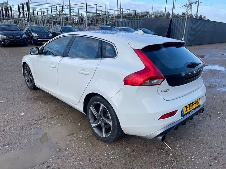 Photo 2 VIN: YV1MV8431F2218620 - VOLVO V40 