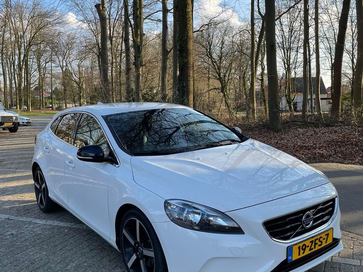 Photo 1 VIN: YV1MV8481D2014494 - VOLVO V40 