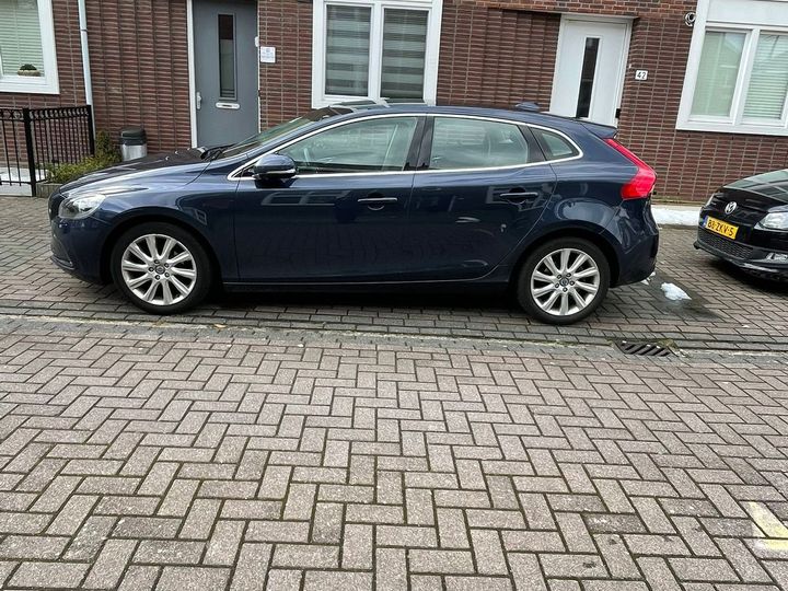 Photo 1 VIN: YV1MV8481D2041376 - VOLVO V40 