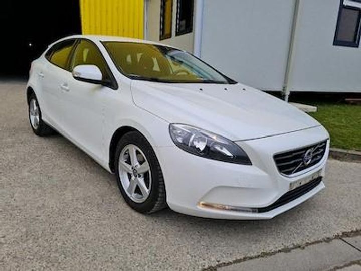 Photo 2 VIN: YV1MV8481F2248277 - VOLVO V40 DIESEL - 2012 