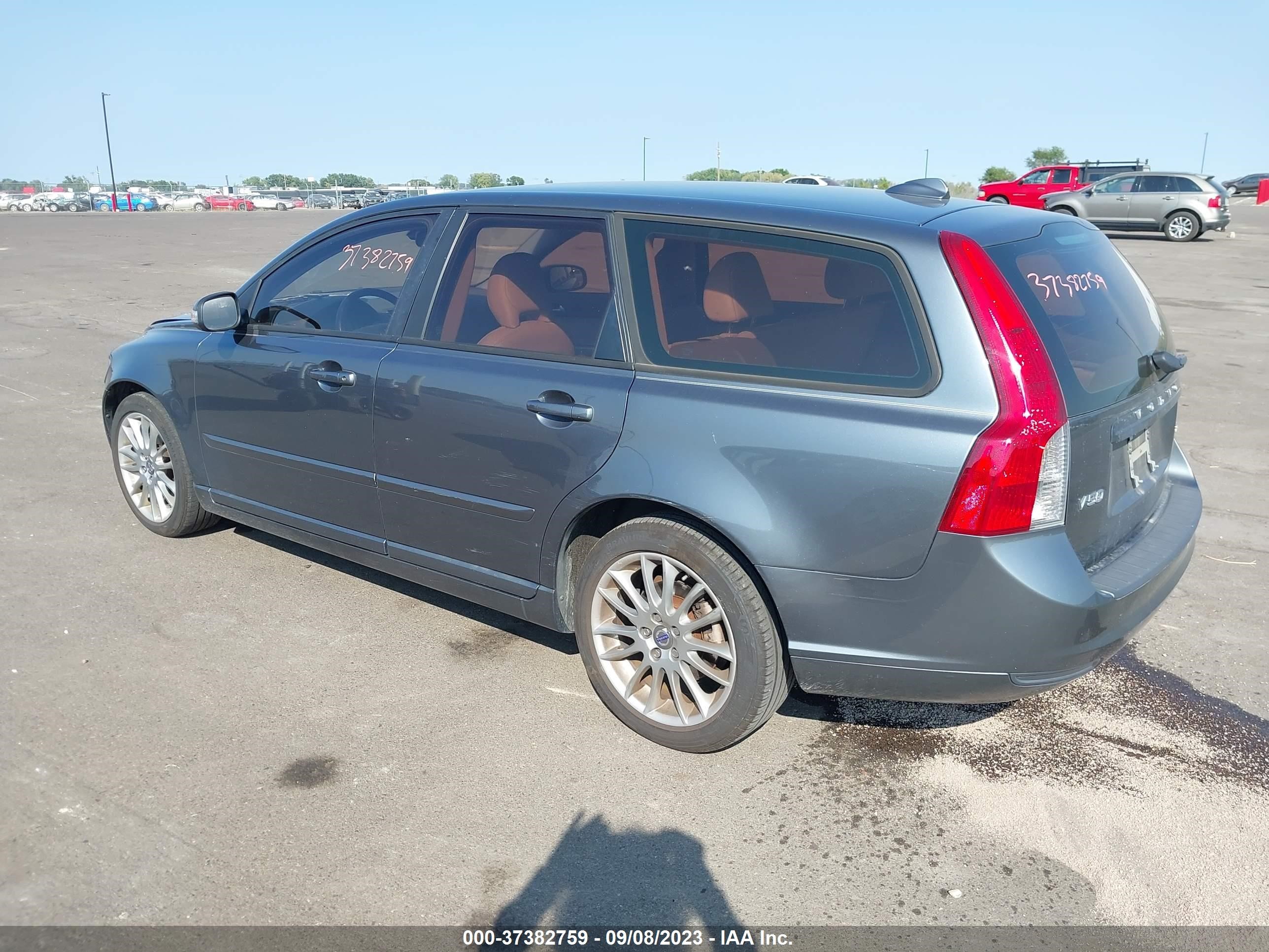 Photo 2 VIN: YV1MW382392471787 - VOLVO V50 