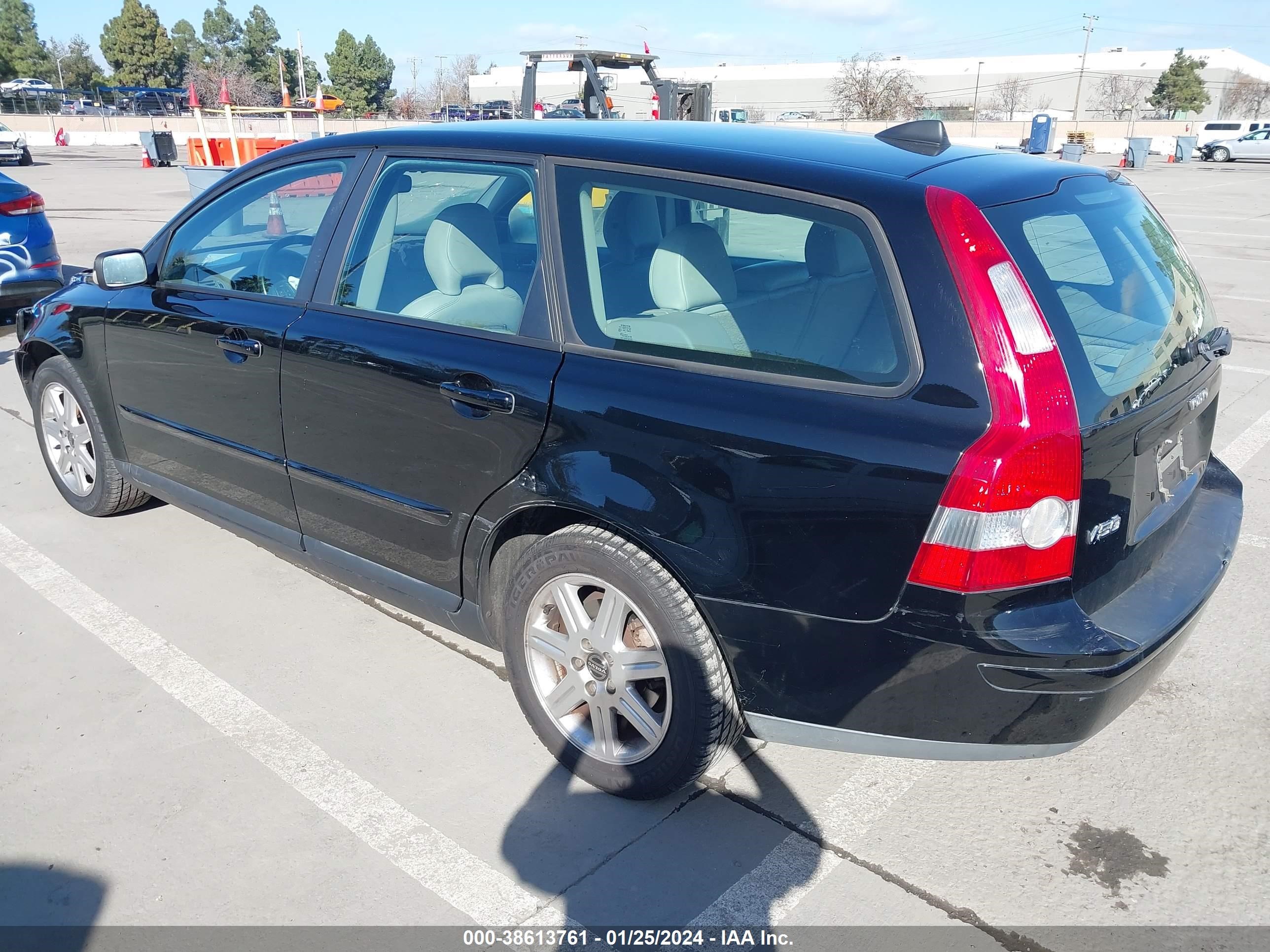 Photo 2 VIN: YV1MW382562184608 - VOLVO V50 