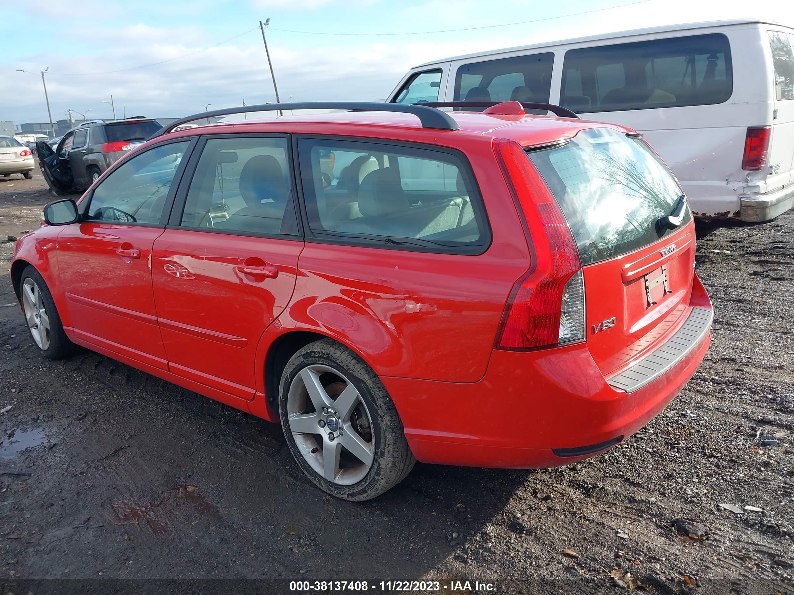 Photo 2 VIN: YV1MW382982425623 - VOLVO V50 