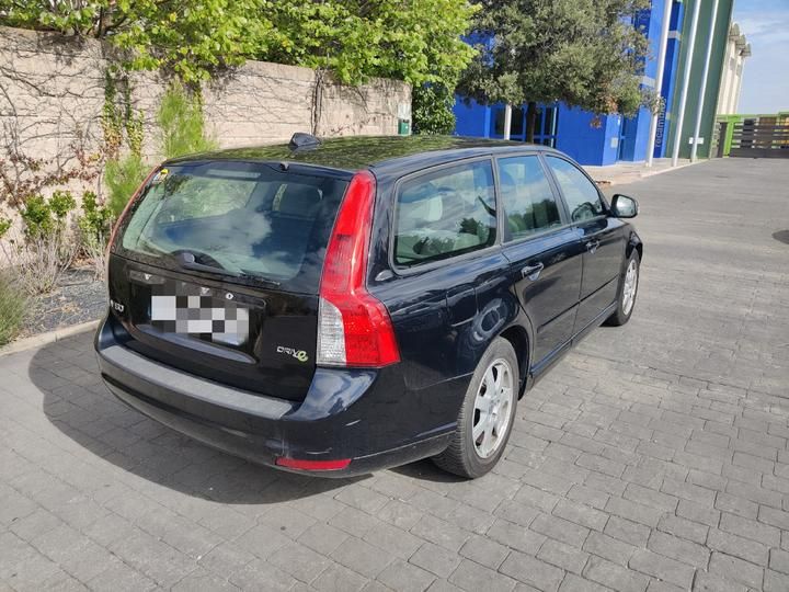 Photo 3 VIN: YV1MW76F2B2594155 - VOLVO V50 ESTATE 