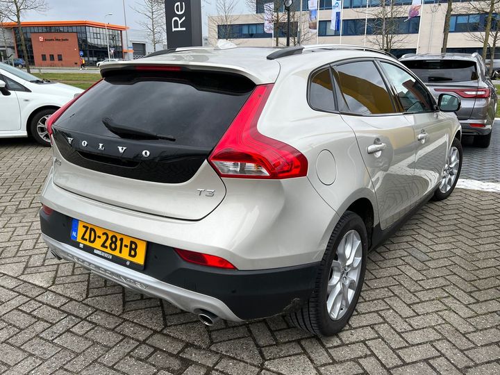 Photo 3 VIN: YV1MZ32V0K2183874 - VOLVO V40 CROSS COUNTRY 