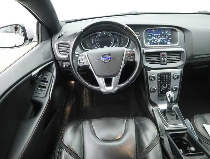 Photo 9 VIN: YV1MZ845BF2061944 - VOLVO V40 CROSS COUNTRY 