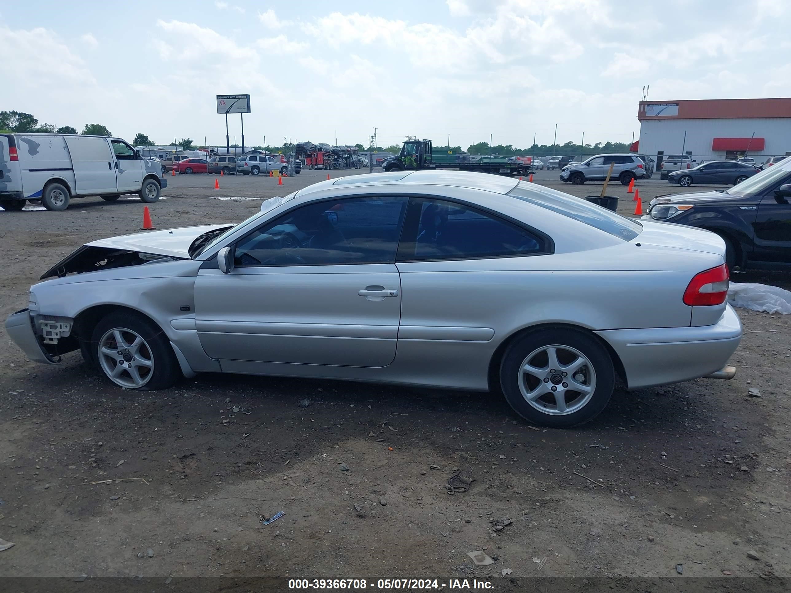 Photo 13 VIN: YV1NK5378WJ004770 - VOLVO C70 