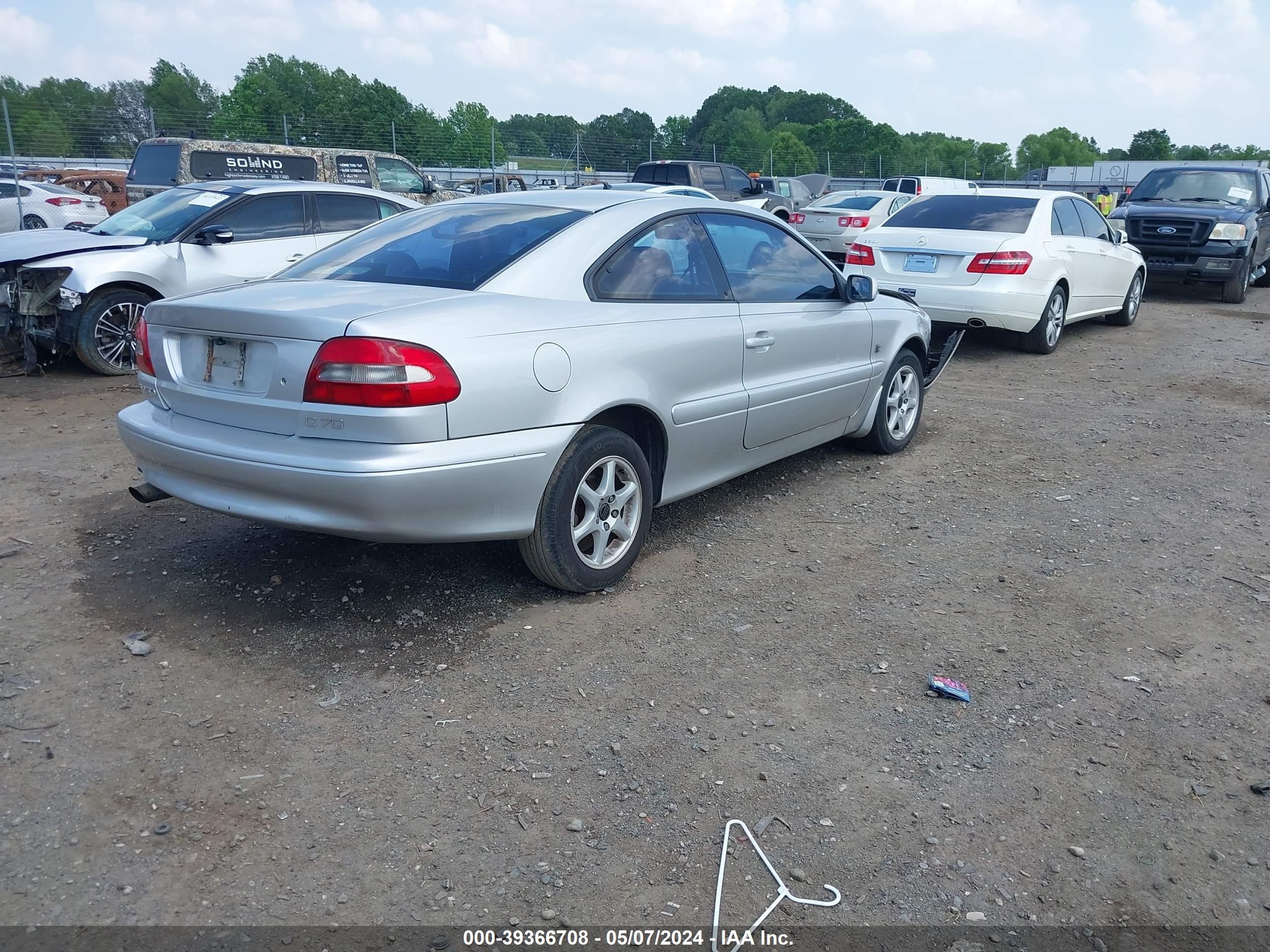 Photo 3 VIN: YV1NK5378WJ004770 - VOLVO C70 