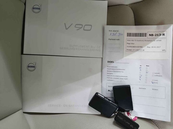 Photo 19 VIN: YV1PW10BDH1007900 - VOLVO V90 