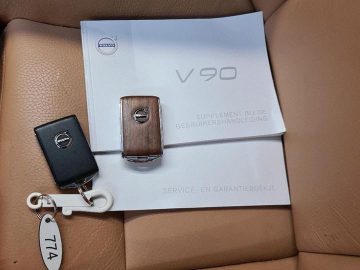 Photo 9 VIN: YV1PW10BDH1011905 - VOLVO V90 