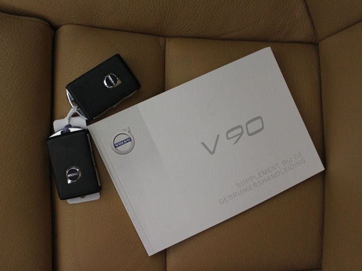 Photo 8 VIN: YV1PW10BDJ1050592 - VOLVO V90 