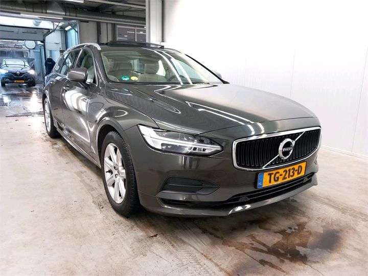 Photo 2 VIN: YV1PW72TDK1090102 - VOLVO V90 