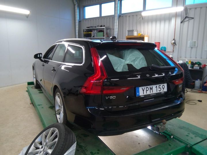 Photo 2 VIN: YV1PW72UDK1090389 - VOLVO V90 