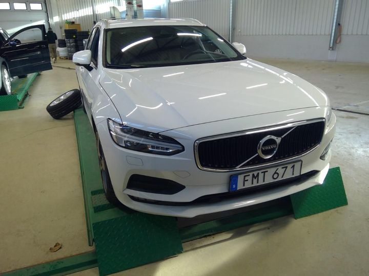 Photo 1 VIN: YV1PW7980J1035791 - VOLVO V90 