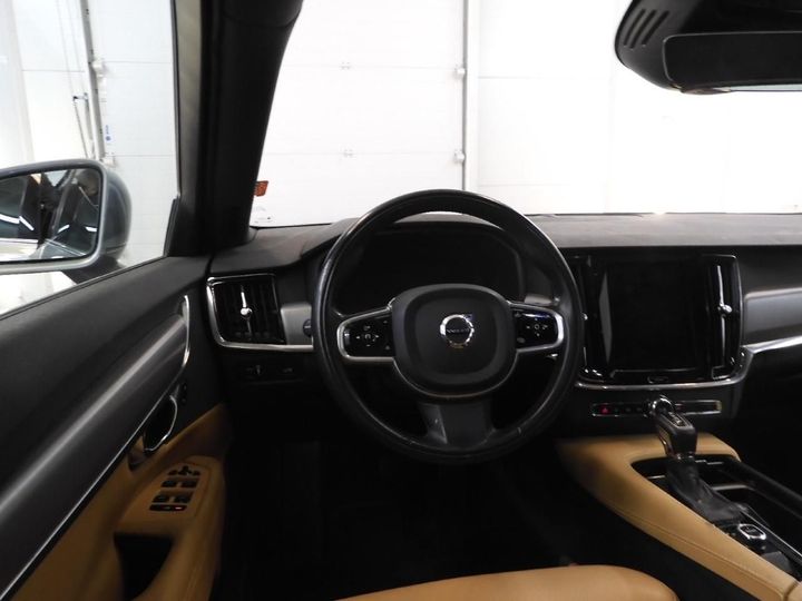 Photo 2 VIN: YV1PW79B0H1014387 - VOLVO V90 