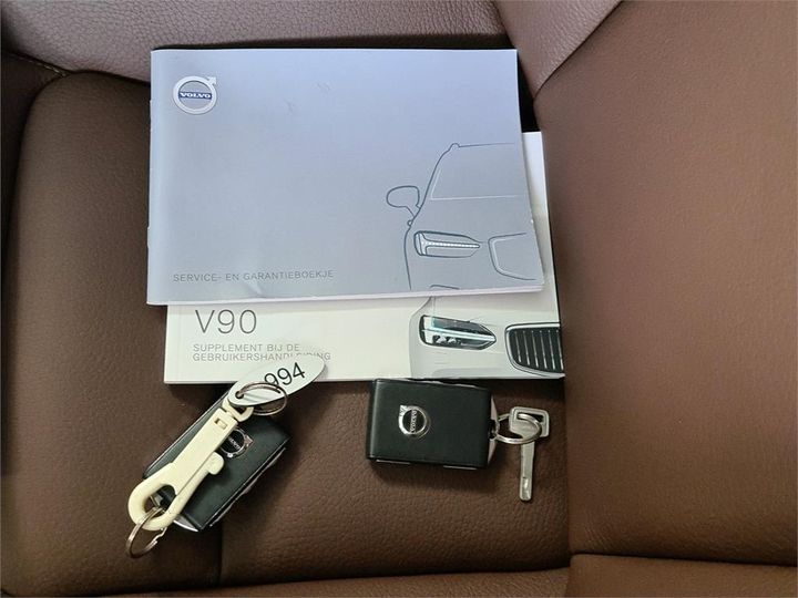 Photo 17 VIN: YV1PW79B0J1058080 - VOLVO V90 